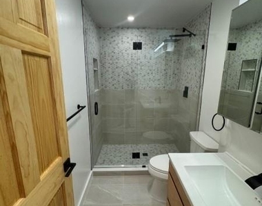 262 Anderson - Photo Thumbnail 21