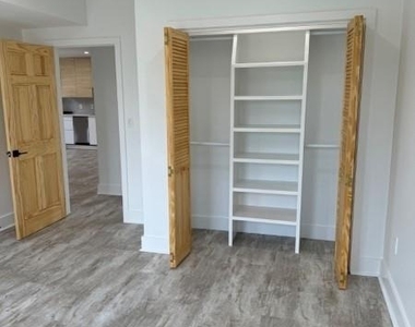 262 Anderson - Photo Thumbnail 14