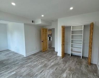 262 Anderson - Photo Thumbnail 13