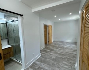 262 Anderson - Photo Thumbnail 5