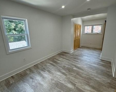 262 Anderson - Photo Thumbnail 10