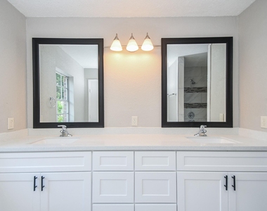 21707 Park Valley Drive - Photo Thumbnail 25