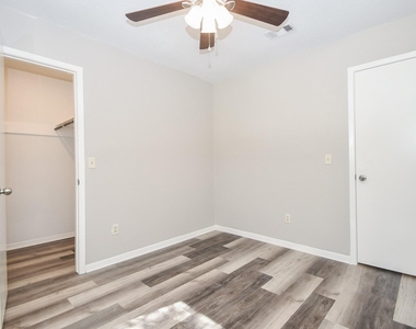 21707 Park Valley Drive - Photo Thumbnail 18