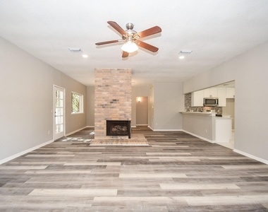 21707 Park Valley Drive - Photo Thumbnail 6