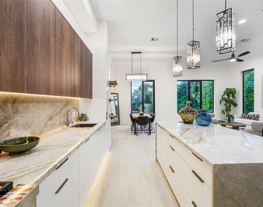 3531 Bradford Street - Photo Thumbnail 3