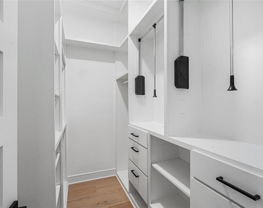 3531 Bradford Street - Photo Thumbnail 14
