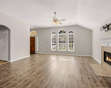12222 Hawthorne Drive - Photo Thumbnail 17