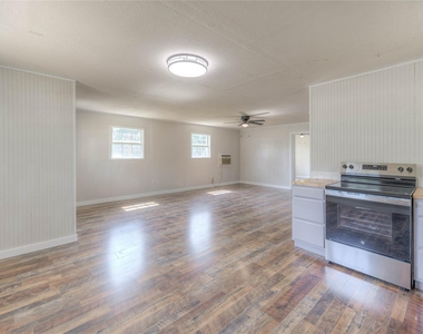415 E Sherwood Drive - Photo Thumbnail 5