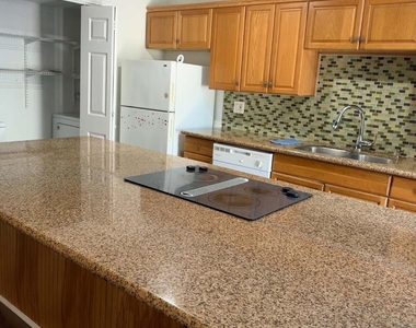 10952 Bexley Drive - Photo Thumbnail 12