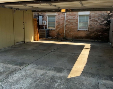 10952 Bexley Drive - Photo Thumbnail 15