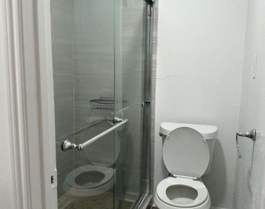 10952 Bexley Drive - Photo Thumbnail 8