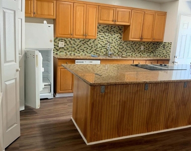 10952 Bexley Drive - Photo Thumbnail 9