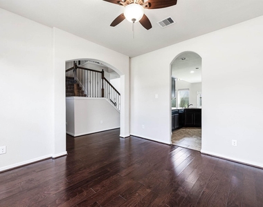 9619 Sumter Court - Photo Thumbnail 6