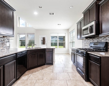 9619 Sumter Court - Photo Thumbnail 12