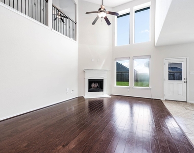 9619 Sumter Court - Photo Thumbnail 7
