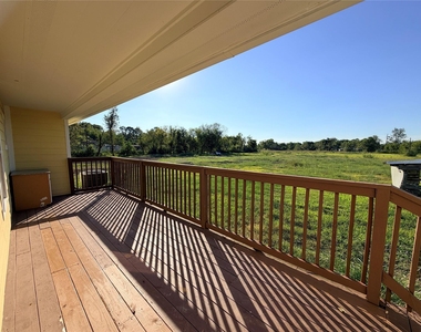 18614 Baughman Drive - Photo Thumbnail 12