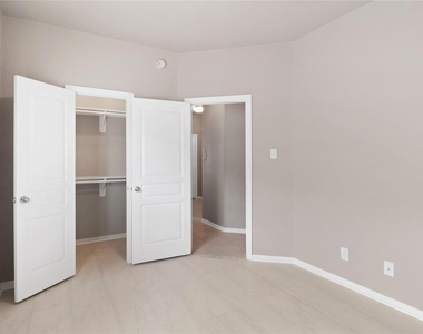 21239 Flowering Crape Myrtle Drive - Photo Thumbnail 20