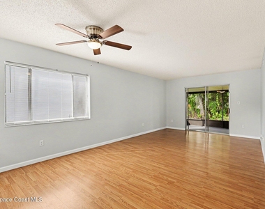 2412 Fox Hollow Drive - Photo Thumbnail 2