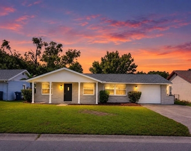 7146 Carmel Avenue - Photo Thumbnail 1