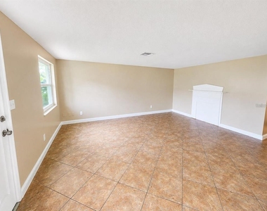 7146 Carmel Avenue - Photo Thumbnail 4