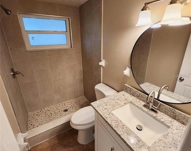 7146 Carmel Avenue - Photo Thumbnail 19