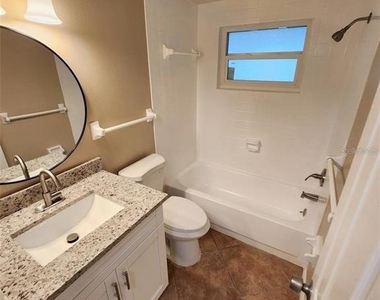 7146 Carmel Avenue - Photo Thumbnail 24