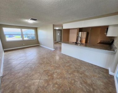 7146 Carmel Avenue - Photo Thumbnail 13