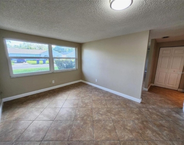 7146 Carmel Avenue - Photo Thumbnail 10