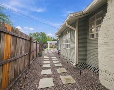 8613 N 13th Street - Photo Thumbnail 20