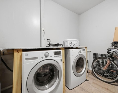 8613 N 13th Street - Photo Thumbnail 16