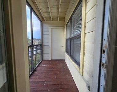 11901 4th Street N - Photo Thumbnail 13