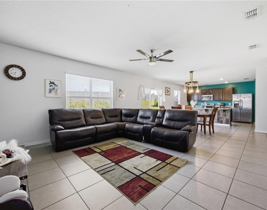 233 Ludisia Loop - Photo Thumbnail 15