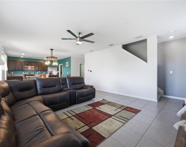 233 Ludisia Loop - Photo Thumbnail 14