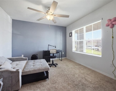 233 Ludisia Loop - Photo Thumbnail 4