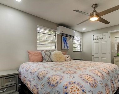 318 Deer Cove Lane - Photo Thumbnail 21