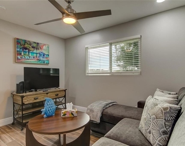 318 Deer Cove Lane - Photo Thumbnail 15