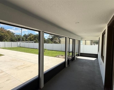 37542 Eiland Unit#b Boulevard - Photo Thumbnail 6