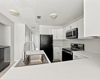 5201 S Macdill Avenue - Photo Thumbnail 8