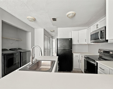 5201 S Macdill Avenue - Photo Thumbnail 9