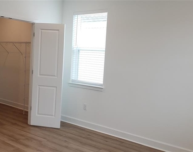 2031 Wild Heron Court - Photo Thumbnail 12