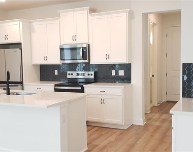 2031 Wild Heron Court - Photo Thumbnail 3
