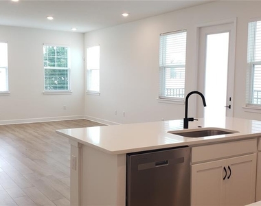 2031 Wild Heron Court - Photo Thumbnail 7