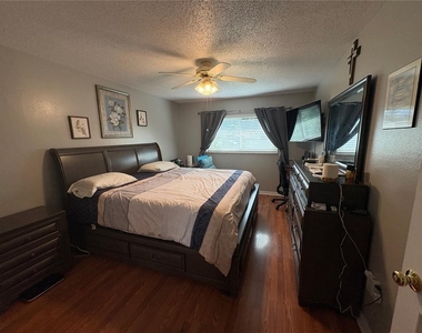 6511 Barcelona Boulevard - Photo Thumbnail 10