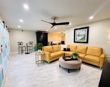 3128 59th Street S - Photo Thumbnail 10