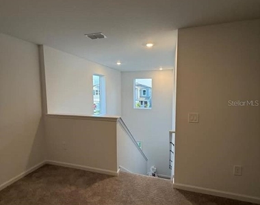 3367 Alexander Drive - Photo Thumbnail 14
