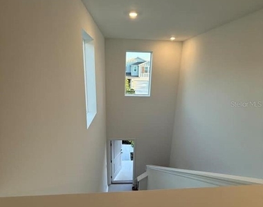 3367 Alexander Drive - Photo Thumbnail 16
