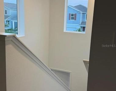 3367 Alexander Drive - Photo Thumbnail 9