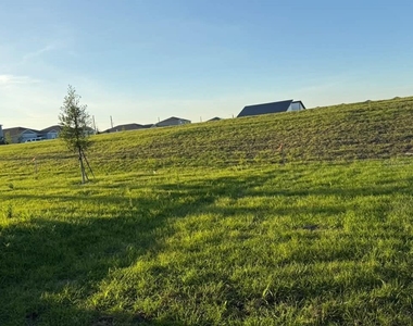 3367 Alexander Drive - Photo Thumbnail 8