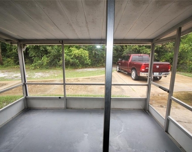 309 Diamond Street - Photo Thumbnail 15