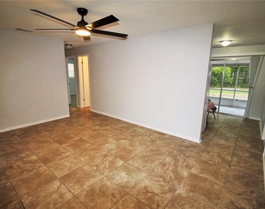 309 Diamond Street - Photo Thumbnail 5